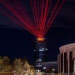 Lichtspektakel über Düsseldorf: „Comet of Europe“ erleuchtet den Himmel erneut