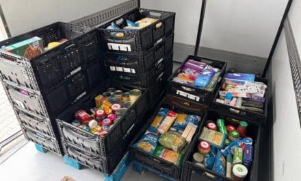 Lions Club Kaiserswerth spendet 50 Kisten für die Tafel