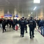 Zivilcourage und schnelles Eingreifen der Bundespolizei verhindern Raub im Düsseldorfer Hauptbahnhof