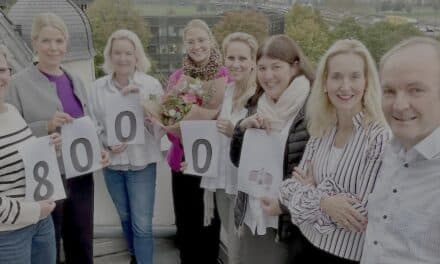 Schicke Karossen fuhren für zwei gute Zwecke