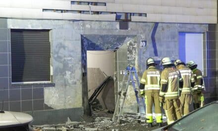 Explosion in Düsseldorfer Wohngebiet löst Großeinsatz aus – keine Verletzten
