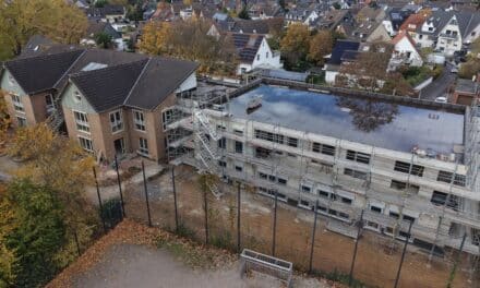 Kita Offenbacher Weg: Richtfest für neuen Erweiterungsbau