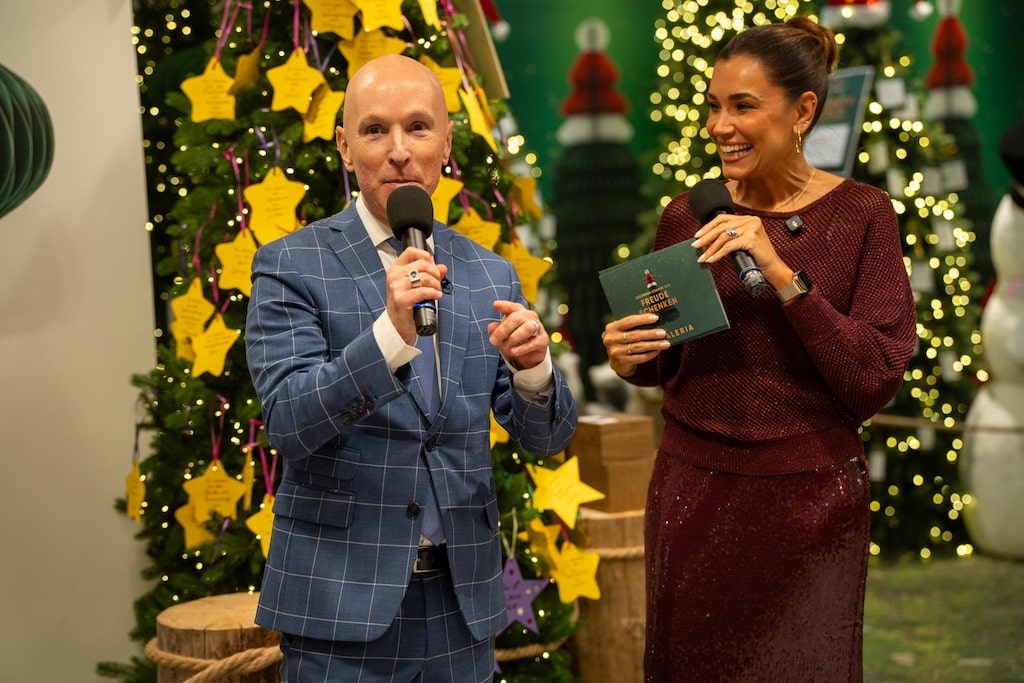 RTL-Moderator Michael Begasse und Jana Ina Zarrella © LB / Olaf Oidtmann RTL-Moderator Michael Begasse und Jana Ina Zarrella © LB / Olaf Oidtmann
