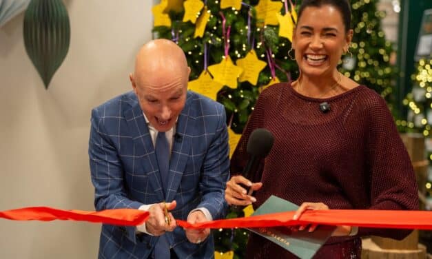 Eröffnung des „Charity Wald“ bei GALERIA: Ein festlicher Start für ein Herzensprojekt