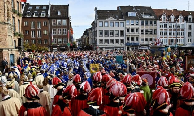 Düsseldorf feiert den Start der Session 2025/26 – Der Hoppeditz ist erwacht!