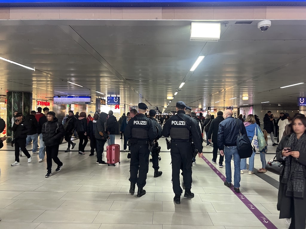 Symbolbild Bundespolizei am HBF © Lokalbüro