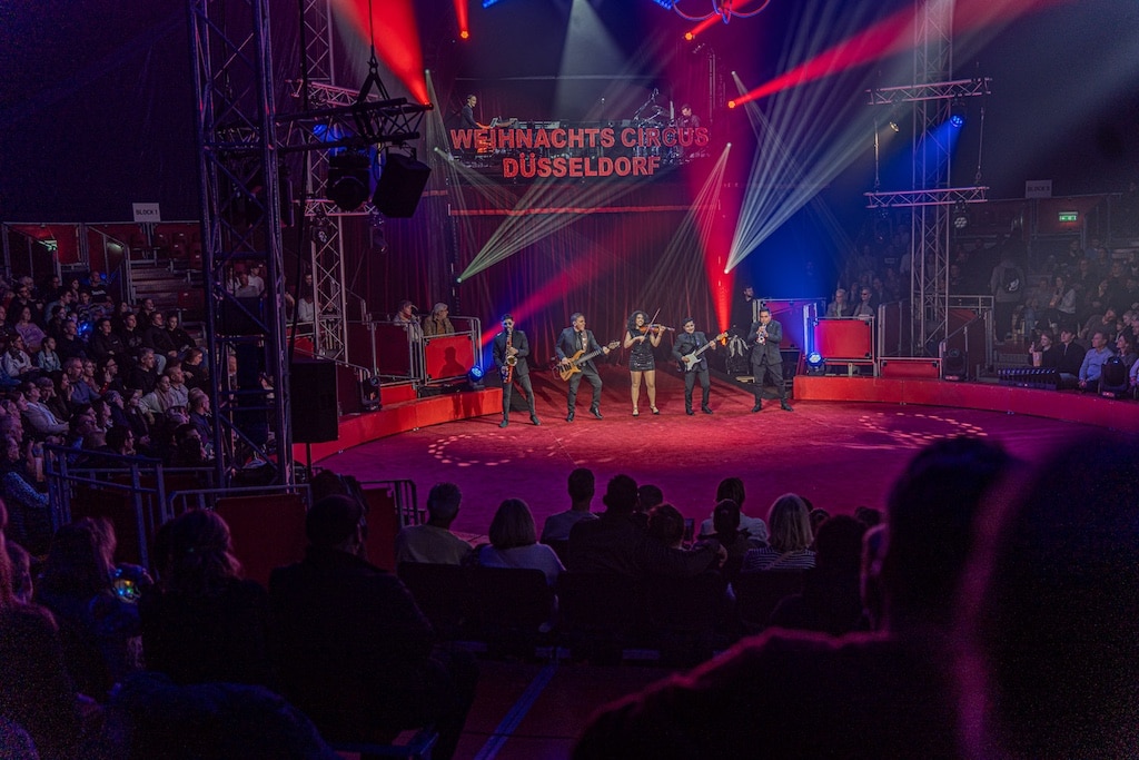 Live-Musik mit dem Paris Circus Orchesters © LB / Olaf Oistmann