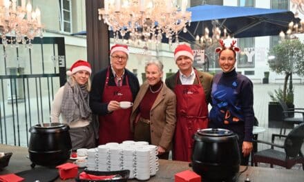 Zum achten Mal gemeinsames Weihnachts-Mittagessen für wohnungslose Menschen im Kunstcafé Mutter Ey