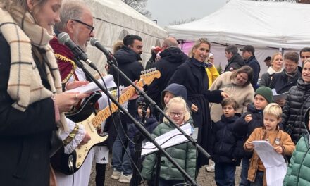 Wenn der Nikolaus den Weihnachtsmarkt rockt…