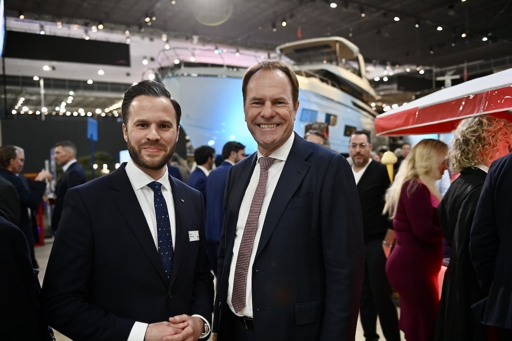 Messechef Marius Berlemann im Gespräch mit Oberbürgermeister Dr. Stephan Keller © Lokalbüro