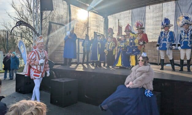 Angermunder Biwak bei strahlendem Sonnenschein